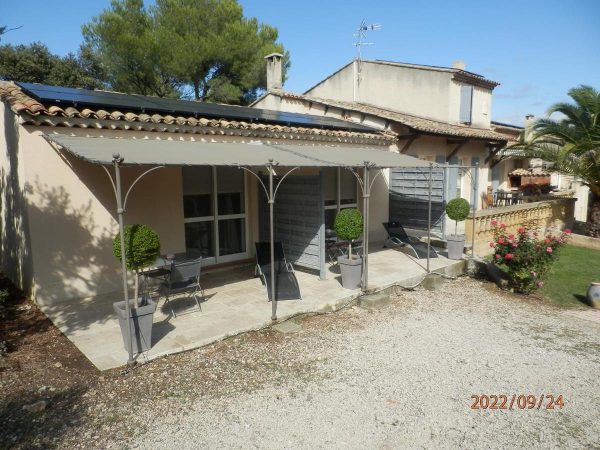 Mas Les Vieux Chenes Bed and Breakfast Lambesc Εξωτερικό φωτογραφία