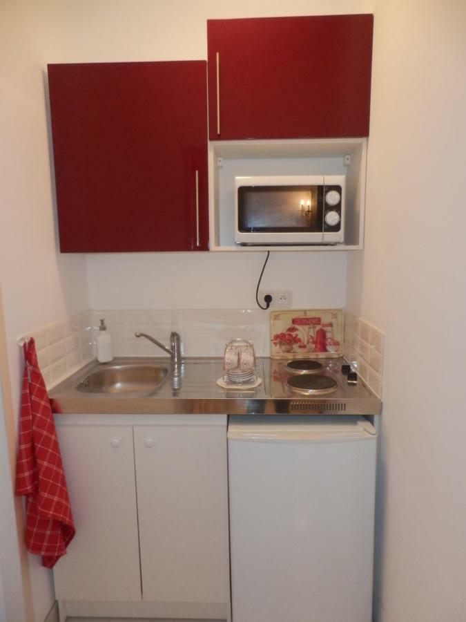 Mas Les Vieux Chenes Bed and Breakfast Lambesc Εξωτερικό φωτογραφία