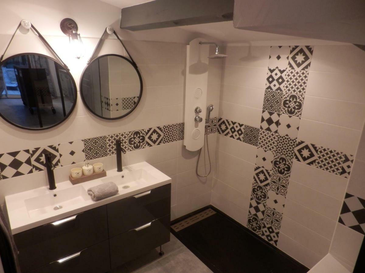 Mas Les Vieux Chenes Bed and Breakfast Lambesc Εξωτερικό φωτογραφία