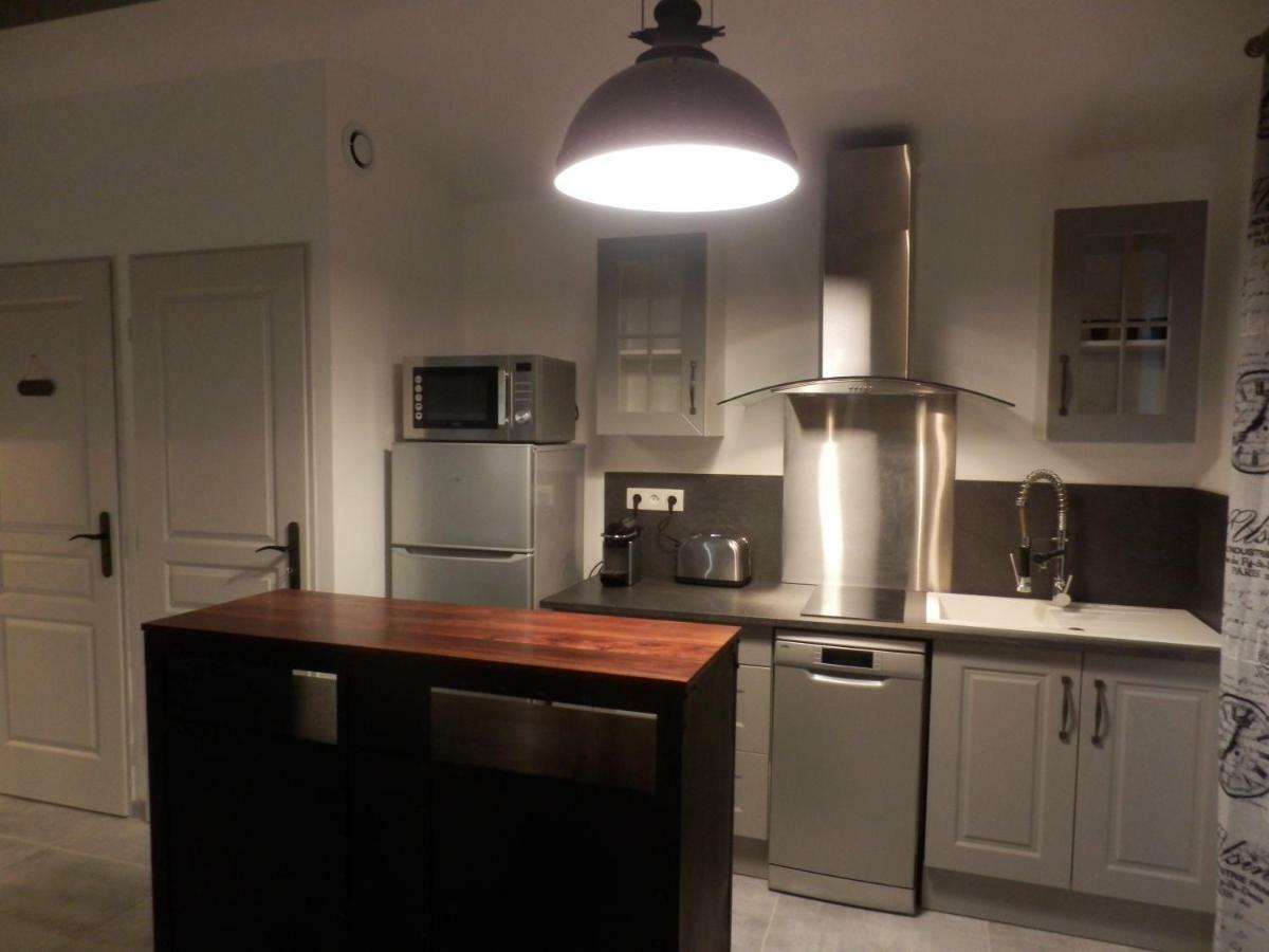 Mas Les Vieux Chenes Bed and Breakfast Lambesc Εξωτερικό φωτογραφία
