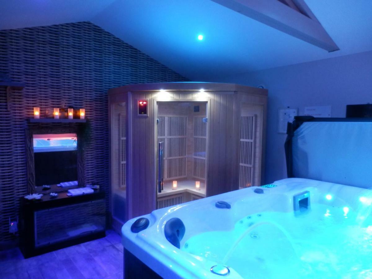 Mas Les Vieux Chenes Bed and Breakfast Lambesc Εξωτερικό φωτογραφία